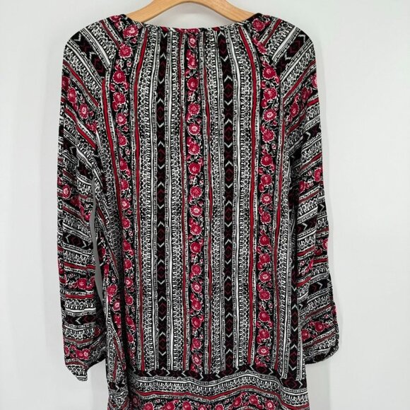 Express Womens Tunic Top size Medium Boho Floral Black red Print V Neck rayon - Picture 10 of 10